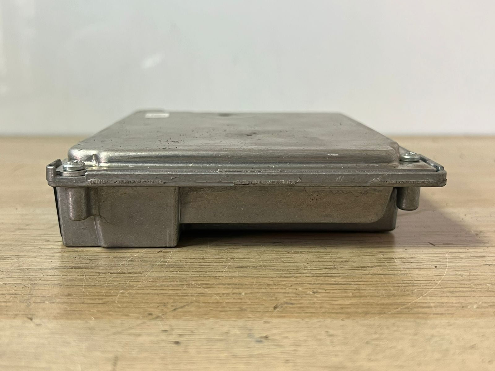 2008 BMW 750Li Engine Control Unit 7582306 750Li, X5, E60, E61, E63 E64 E65 4.8 