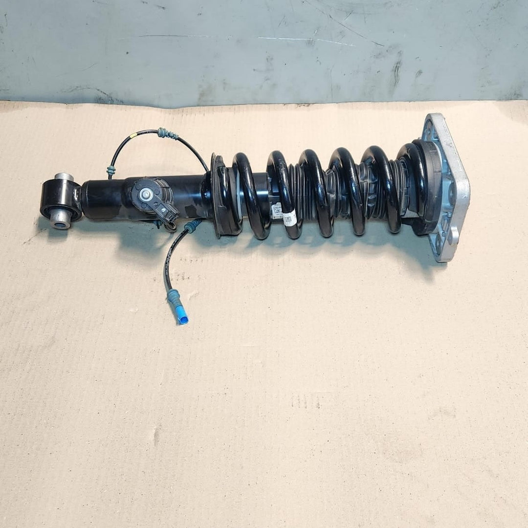2021-2024 BMW X5 Rear Right Shock Absorber With VDC 6896442 X5 G05 and X6 G06