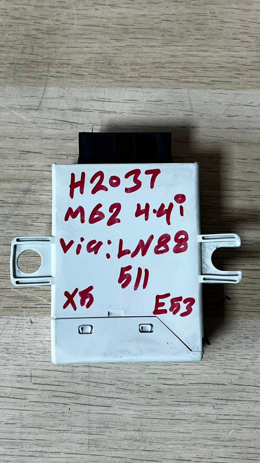 2003-2006 BMW X5 E53 M62 4.4i Engine Control Unit 7522800 DME SET