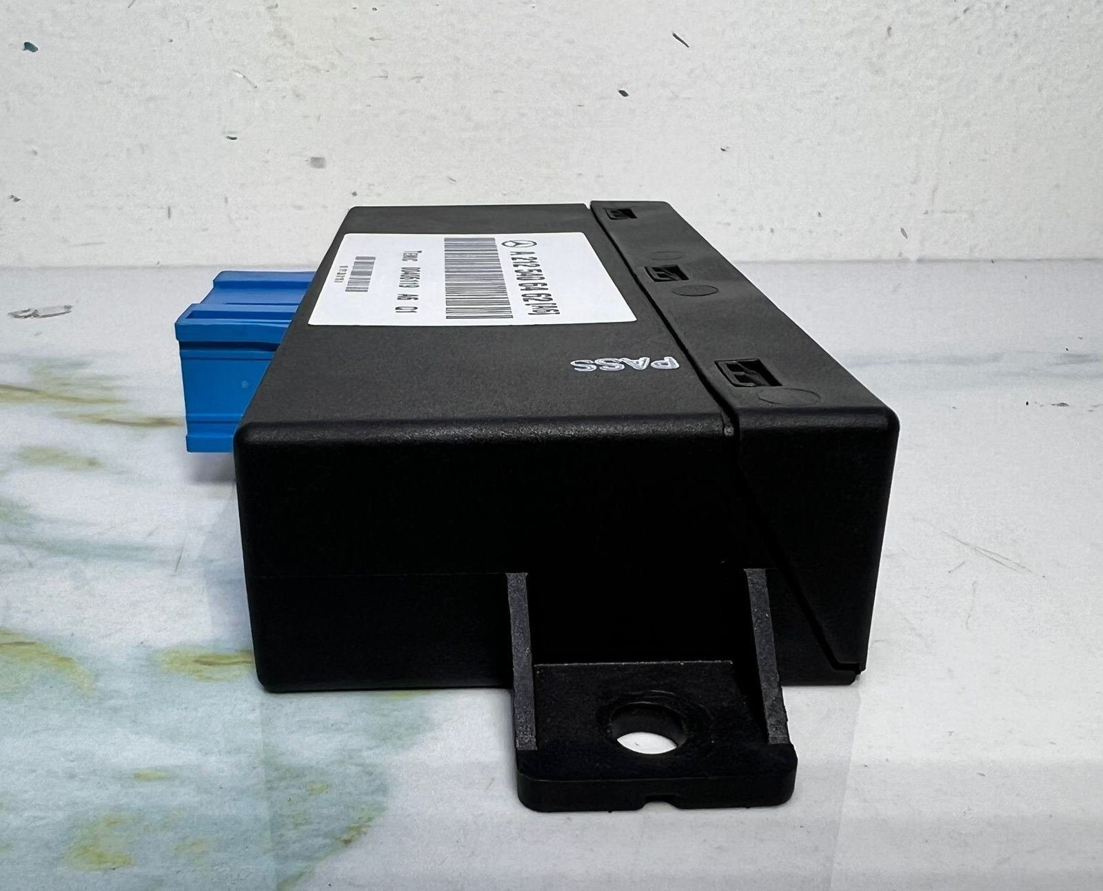 Mercedes E-Class W212 Air Suspension Control Unit A2125406462 OEM