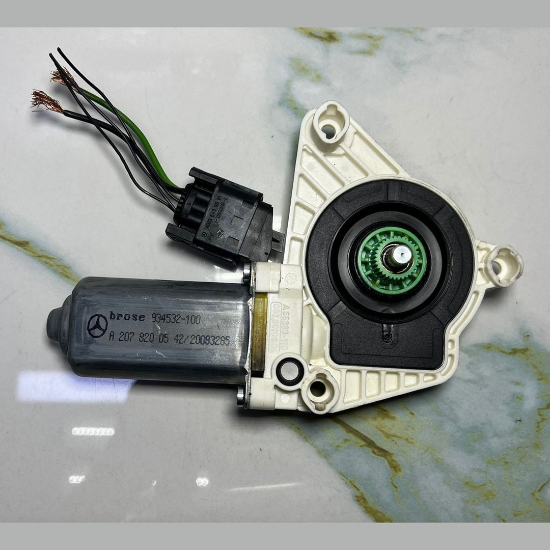10-14 Mercedes-Benz W207 E-Class  Window Motor Front Left Side A207 8200542 OEM