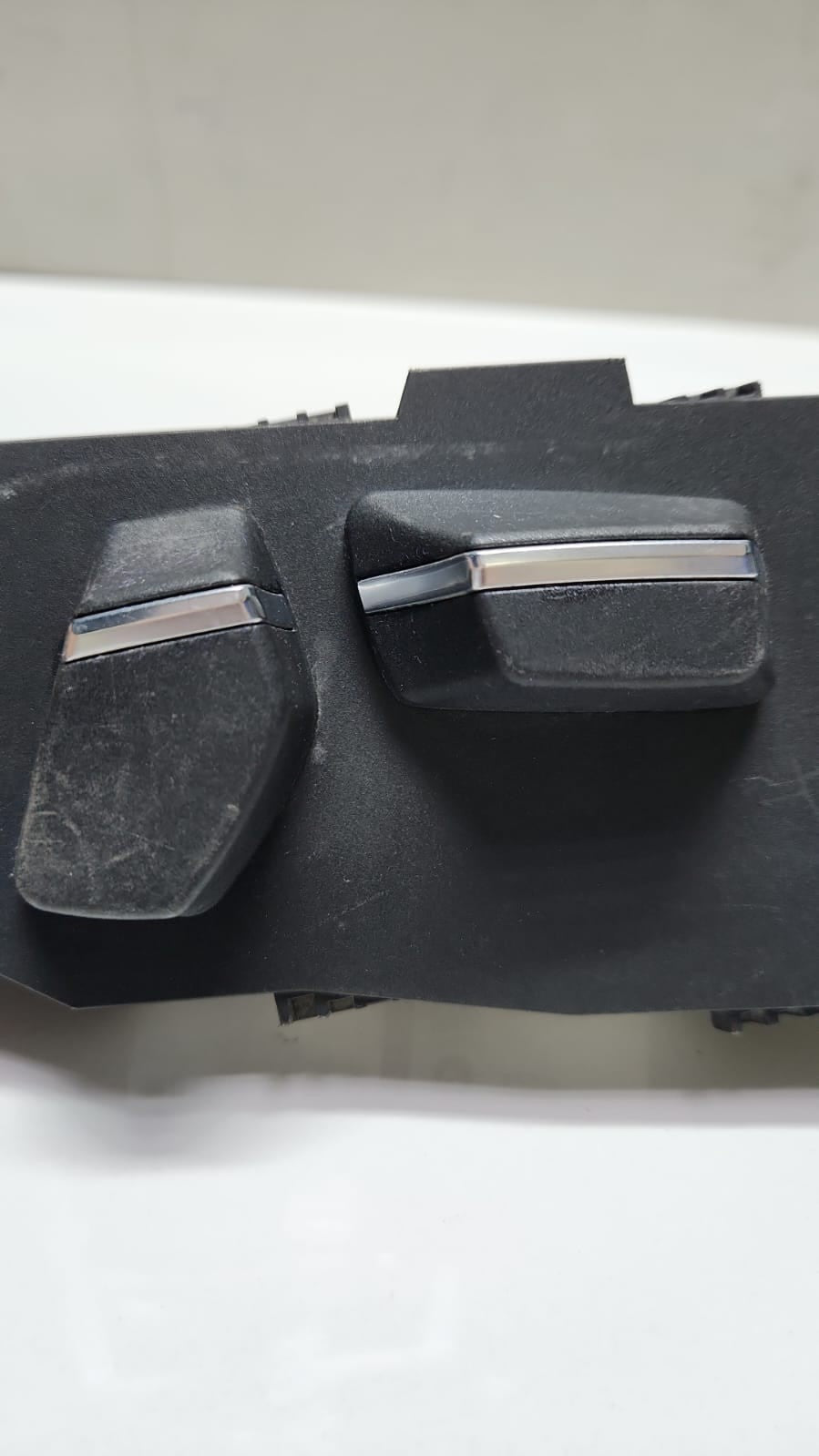 BMW 5 Series F10 F11 F07 Front Left Seat Adjustment Switch 9265269 OEM 