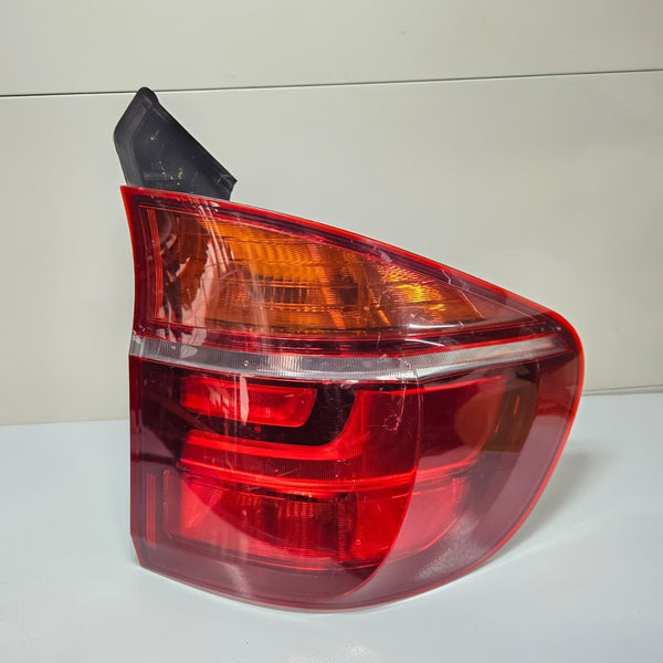 2011-2013 BMW X5 E70 Taillight 7227790 OEM  X5 E70 and E70 LCI