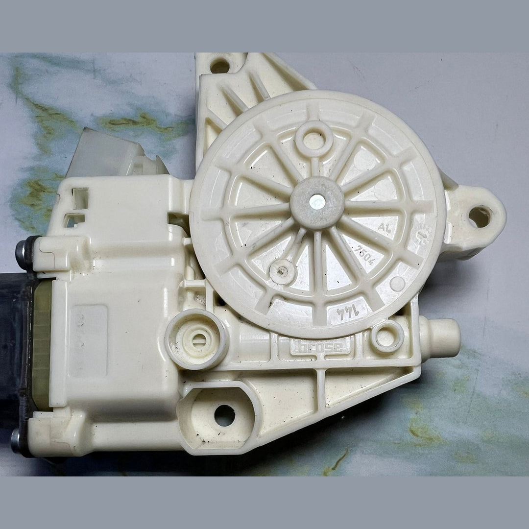 15-20 Mercedes-Benz W222 S-Class Window Motor Front Right Side A222 9060601 OEM