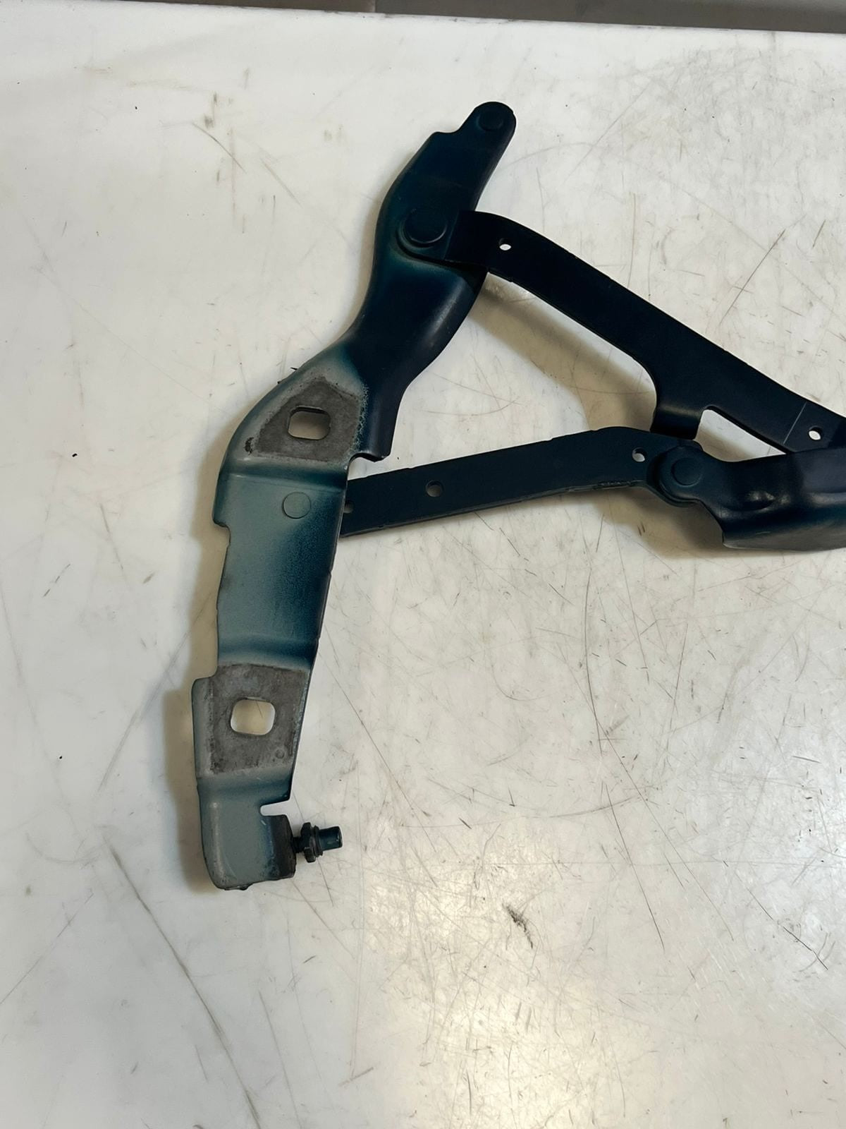 2009-2016 BMW Z4 E89 SERIES ENGINE LEFT SIDE BONNET Hood Hinge 7191511 OEM