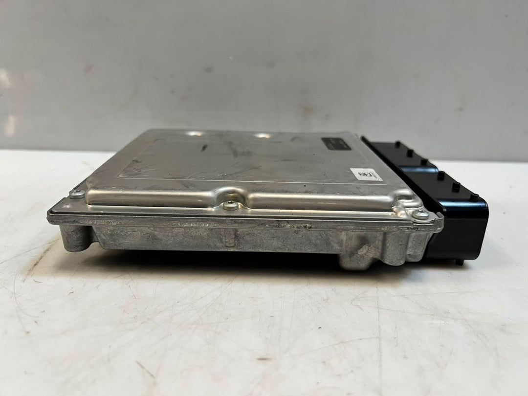 2010-2015 BMW X1 3SERIES E90 E87 E84 E81 Engine Control Unit ECU 7620350 OEM