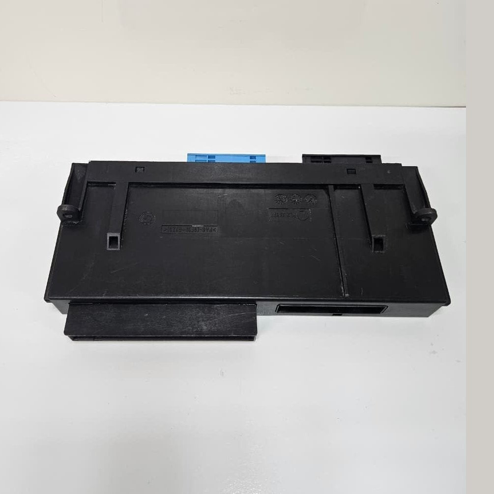 BMW E90, E91, Electronic Junction Box Body Control Unit 6982707 OEM