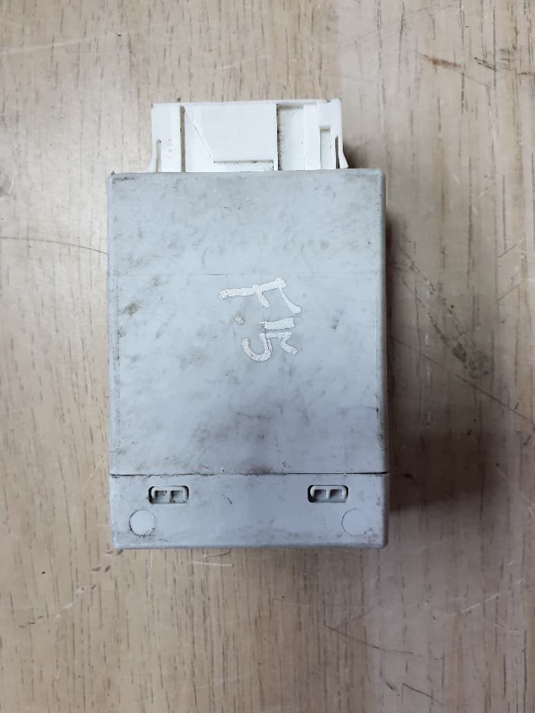 2013-2018 BMW X5 Air Suspension Control Unit 6860387 F15 and X6 F16