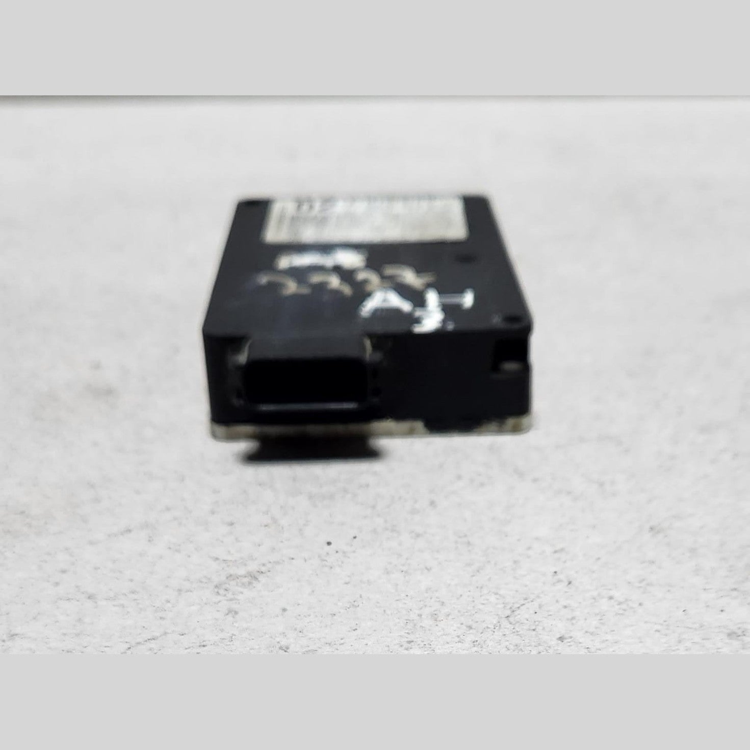 2015-2019 Mercedes-Benz C180 Radar Sensor Blind Spot Detection A0009058702 W212 