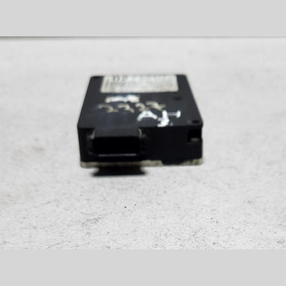 2015-2019 Mercedes-Benz C180 Radar Sensor Blind Spot Detection A0009058702 W212 