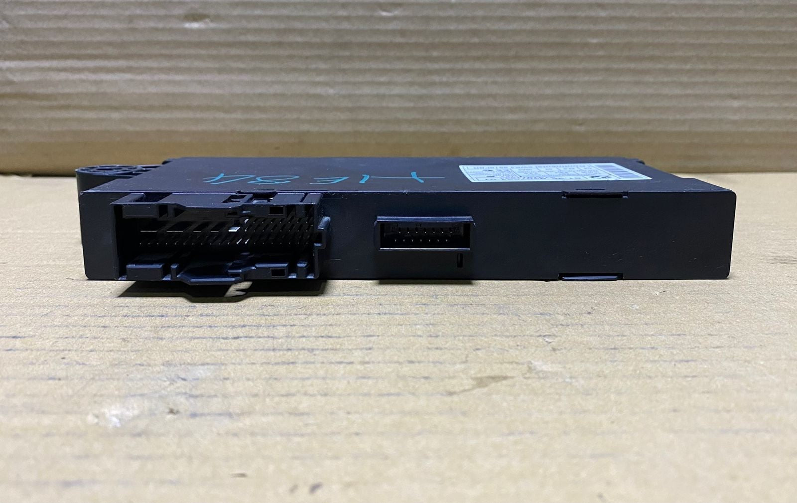 2007-2013 BMW X5 Ignition Switch Keyless Control Module 6943833