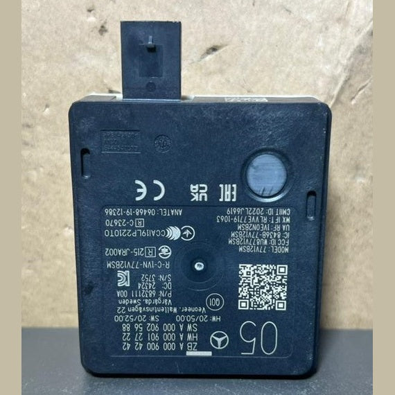 23–25 Mercedes W117 A-Class Rear Blind Spot Control Module A000 9004242 OEM