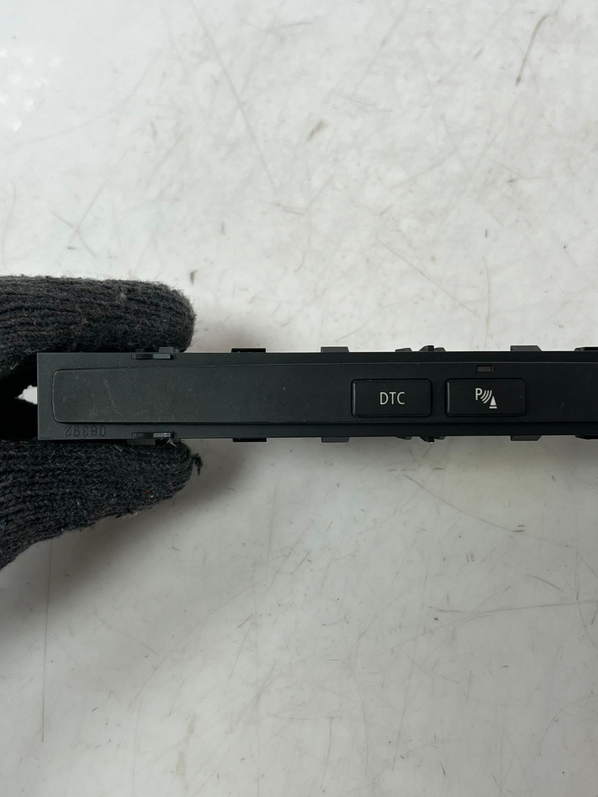 BMW 5 Series E60 E61 Centre Console Switch DTC PDC Centre Console 6969418 OEM