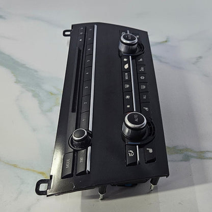 OEM BMW 7 F01 F02 F03 F04 Climate control and Radio Panel 9224749