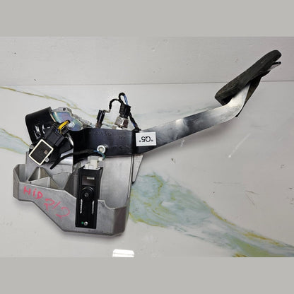 10-15 Mercedes-Benz W212 E-Class Hybrid Brake Pedal Assembly A212 2900301 OEM