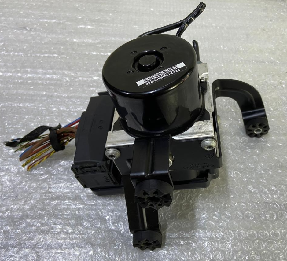 OEM BMW F20 F21 F22 F30 DSC ANTI LOCK BRAKE UNIT WITH MODULE ATE 6860730/6860731