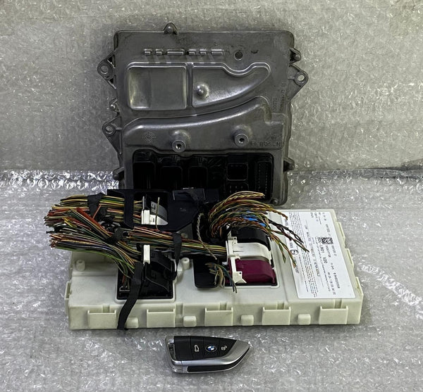 OEM BMW X5 F15 N55 ENGINE CONTROL UNIT DME ECU SET 8639582 BOSCH