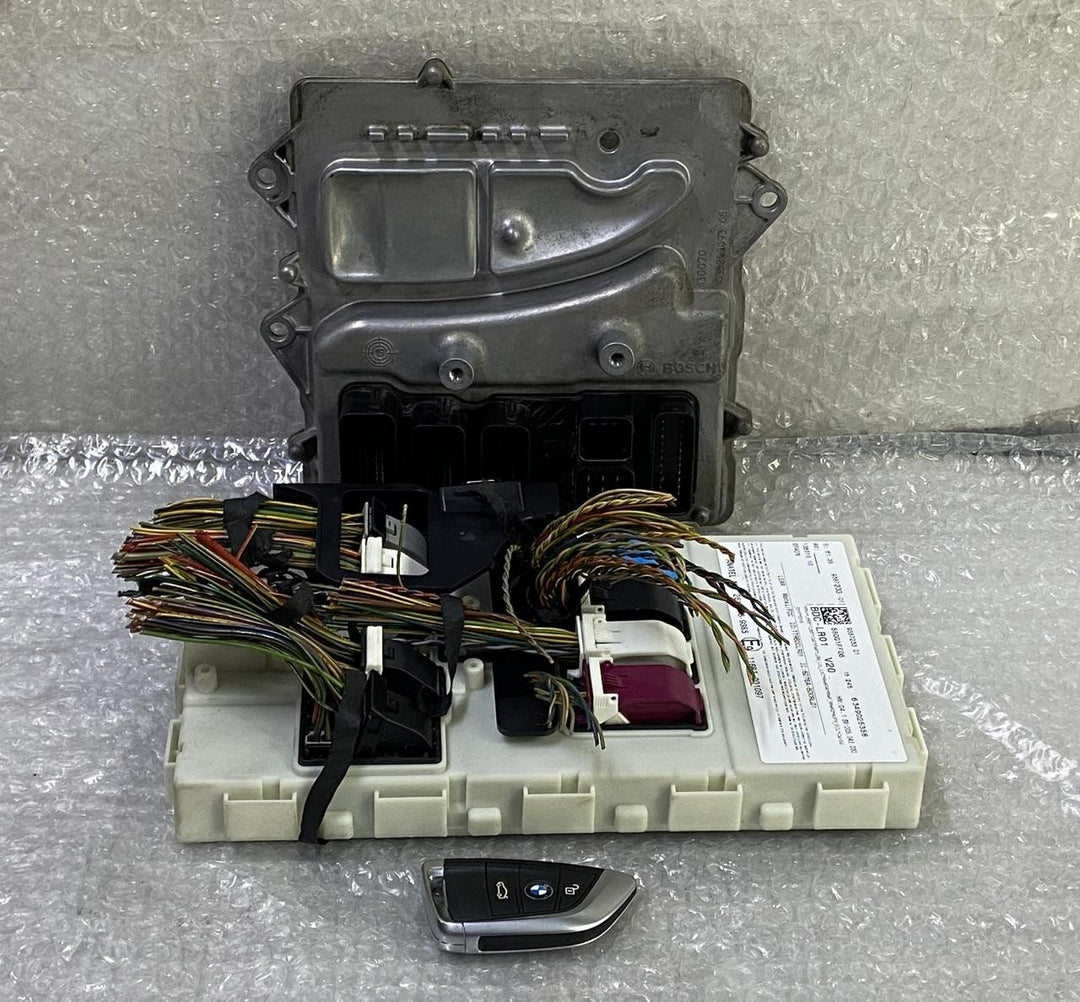 OEM BMW X5 F15 N55 ENGINE CONTROL UNIT DME ECU SET 8639582 BOSCH