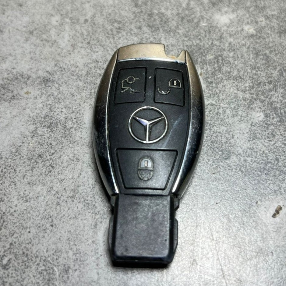 MERCEDES BENZ Factory OEM KEY FOB 4 BUTTON Keyless Entry Remote GENUINE