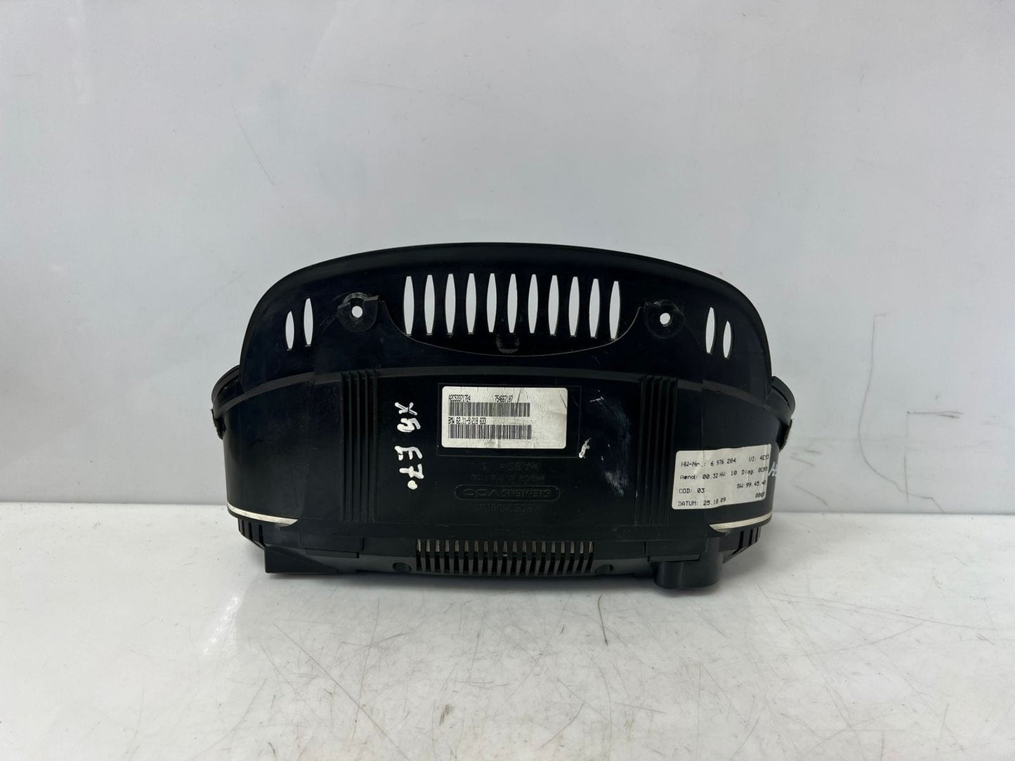 2009 BMW X5 E70 3.0D Speedometer Instrument Cluster 9218633 LHD OEM