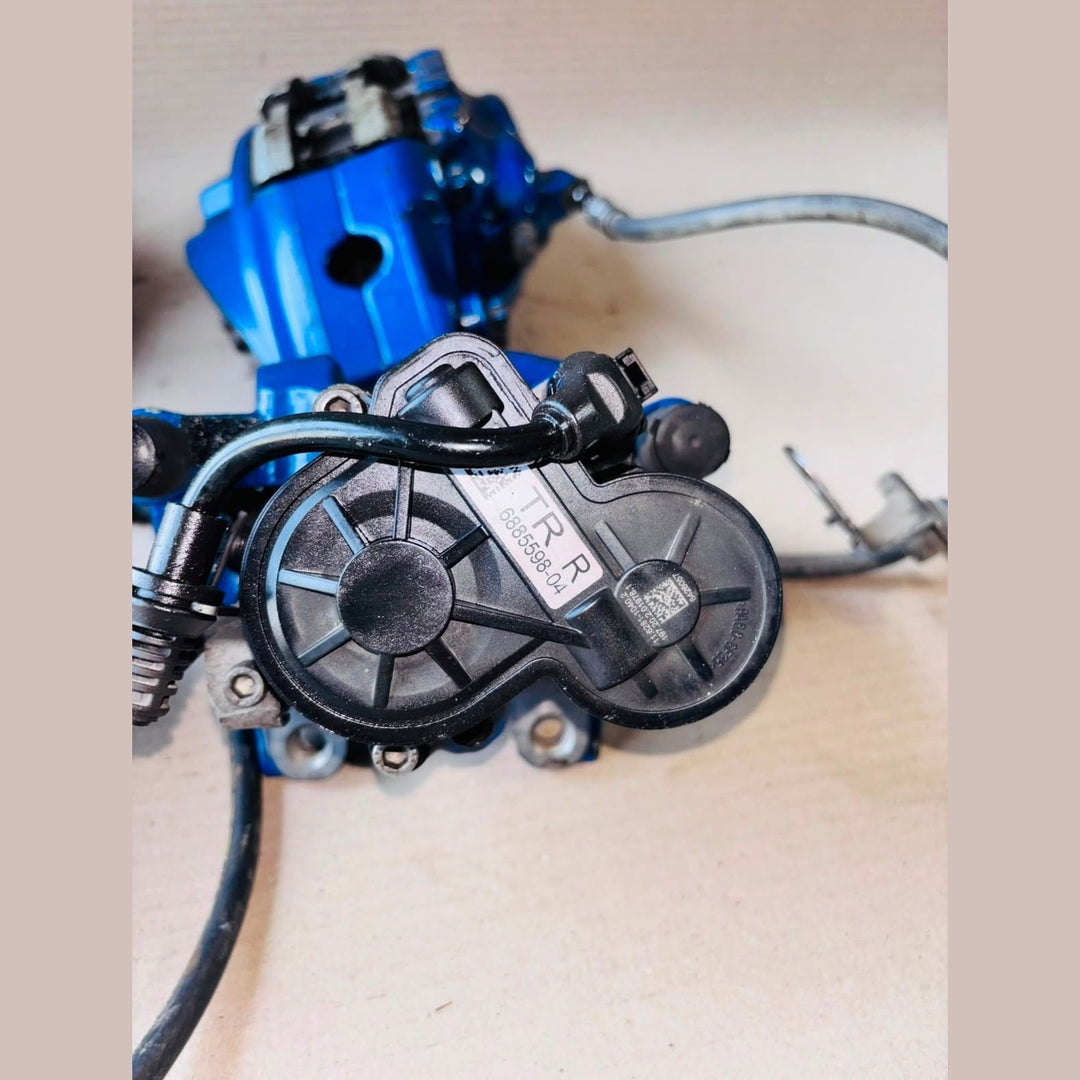 2019-2024 BMW 118i Brake Caliper Rear Right 6885598 1 Series F40 2 Series F44