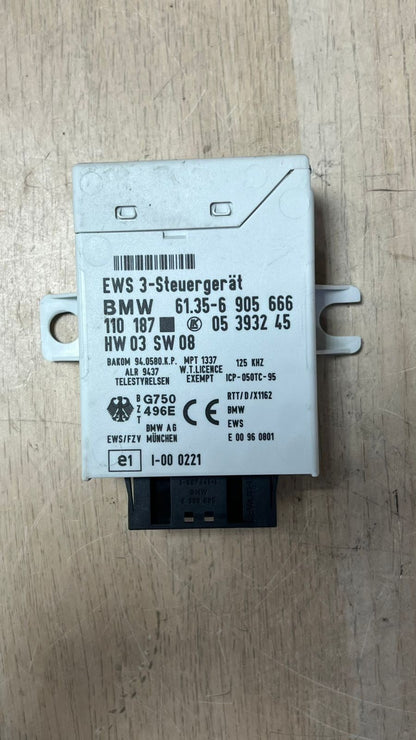 2004 BMW 325xi Engine Control Module 7528050 E46, E39, E53 3.0 M54