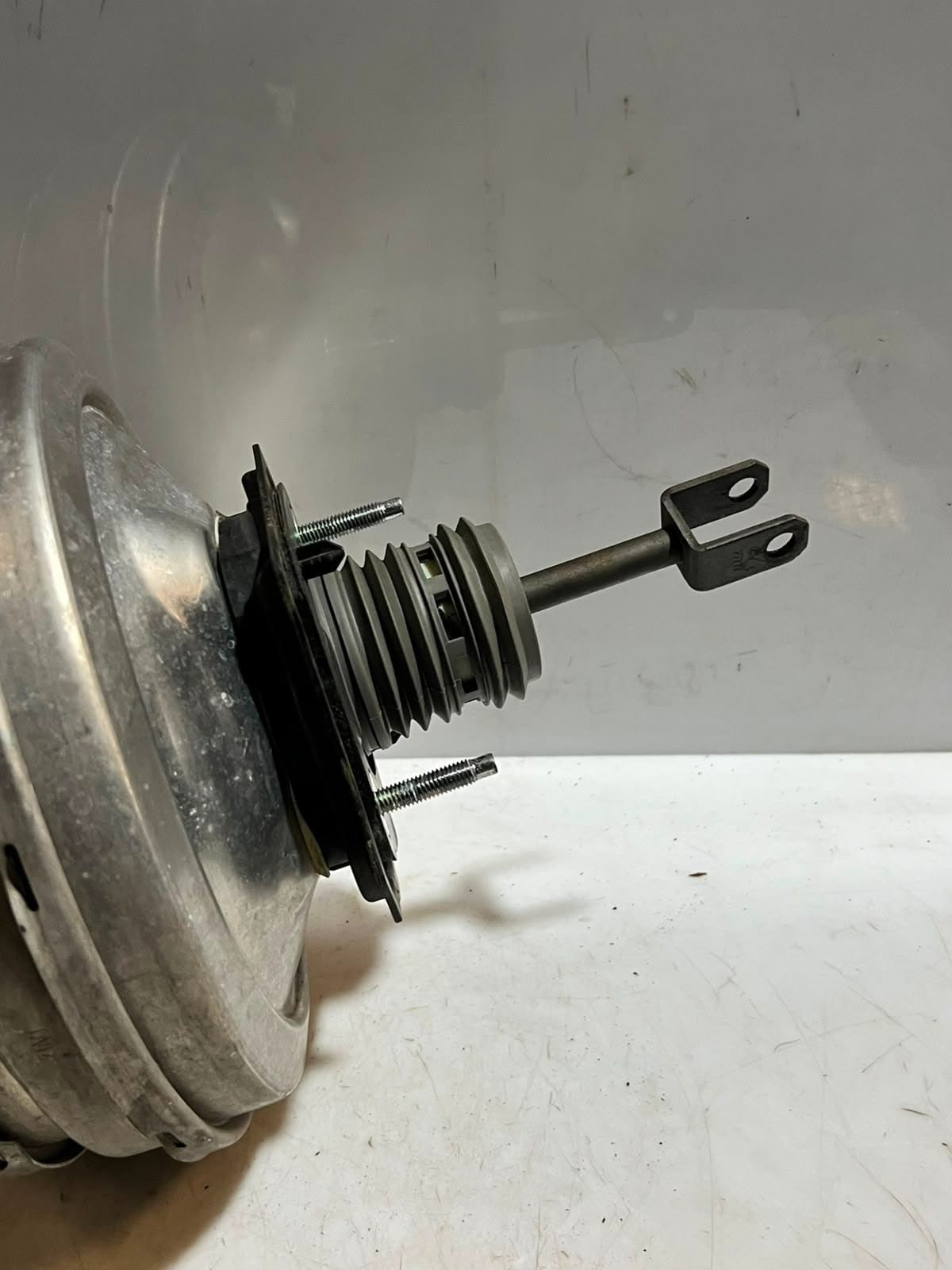 2010-2011 BMW 5 Series F10 F11 F06 F12 F13 528i Brake Booster Master Cyl 6796726