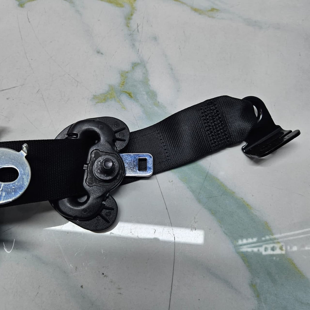 2018 BMW X2 F39 Rear Left Seat Belt 7441661