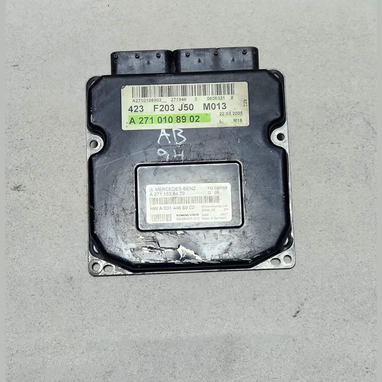 Benz Engine Control Unit A2710108902 C-Class W203 M271 PETROL ENGINE ECU