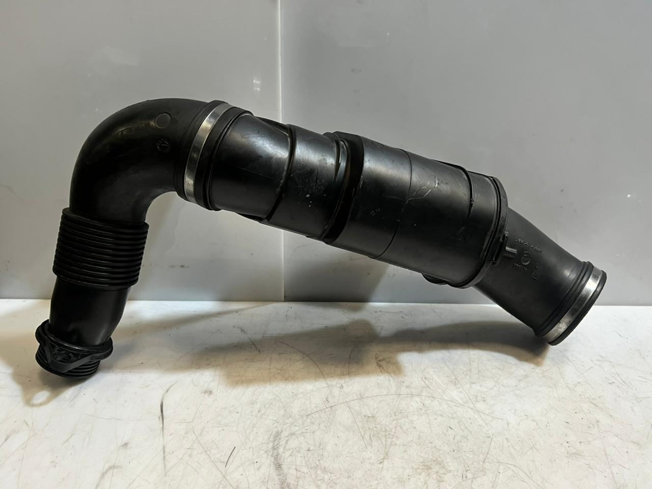 2011-2016 BMW F10 F11 F07 F18 GT 528i 535i Air Intake Duct LINE PIPE 7612094 OEM