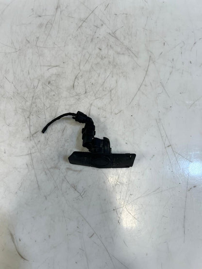 BMW E82 E81 E87 E88 E90 E91 E92 E93 PDC Parking Distance Sensor Front 9196705