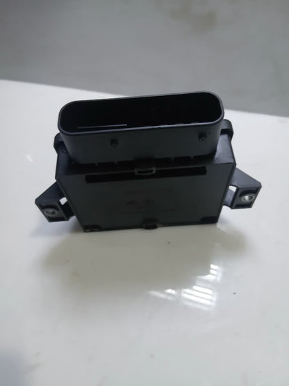BMW 5 Series F10 F11 F12 F13 F25 F26 650i Parking Brake Control Module 6858017