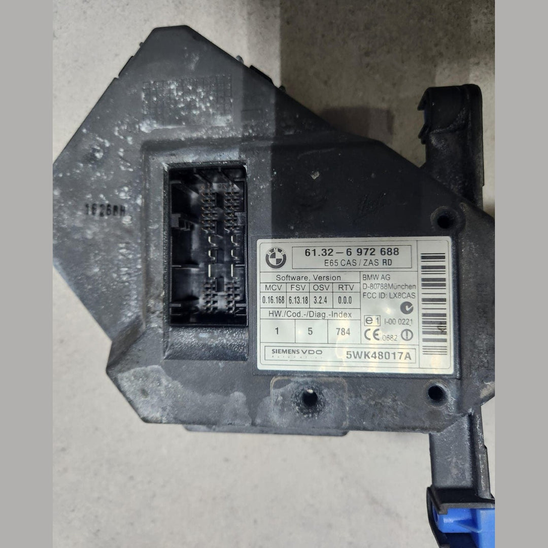 2006-2008 BMW 750i E65 E66 N62B48 V8 Engine Control Module 7549700 RHD ECU SET