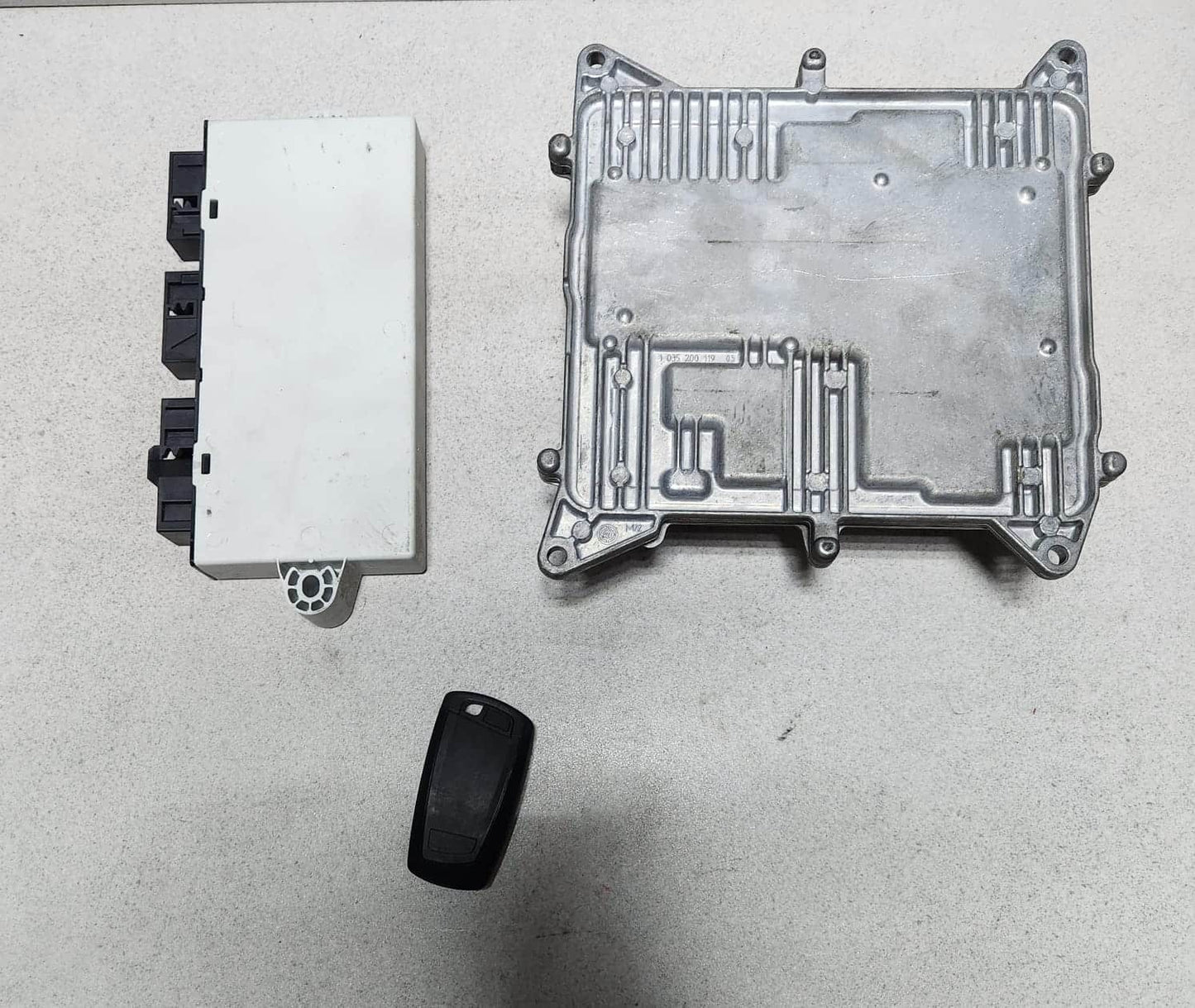 2011-16 BMW 328i Engine Control Module 7643312 3 Series F30 5 Series F10 F11 N20
