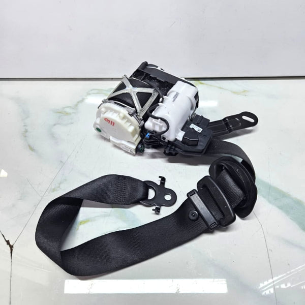2016-2019 OEM BMW 7 Series G11 G12 Seat Belt Front Right 7402428