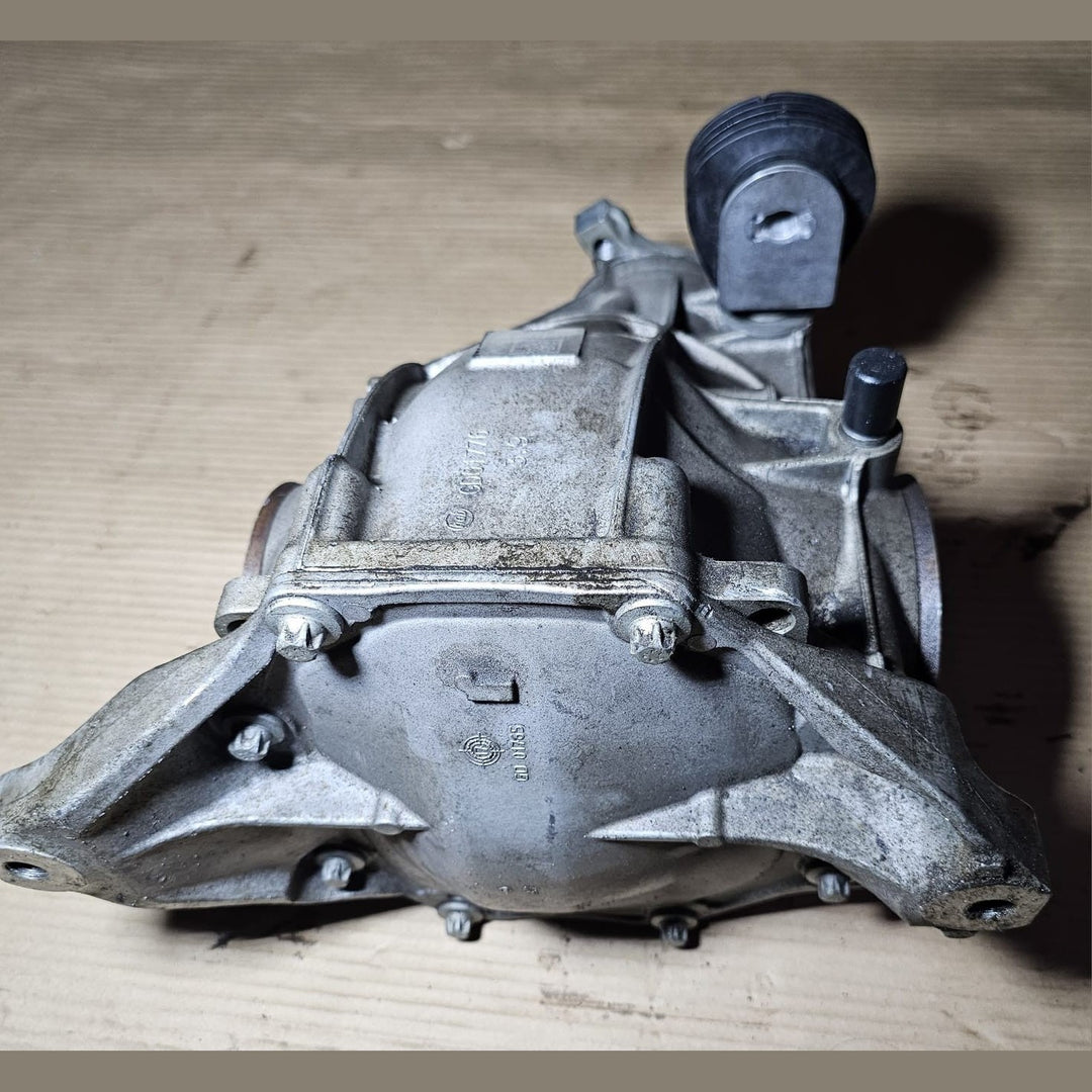 Mercedes-Benz Rear Axle Gear Differential A2053507704 W253 GLC 350E 4MATIC 3.266