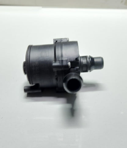 2016 BMW X3 Auxiliary Water Pump 7643949 3 Series F30 F31 F35 OEM
