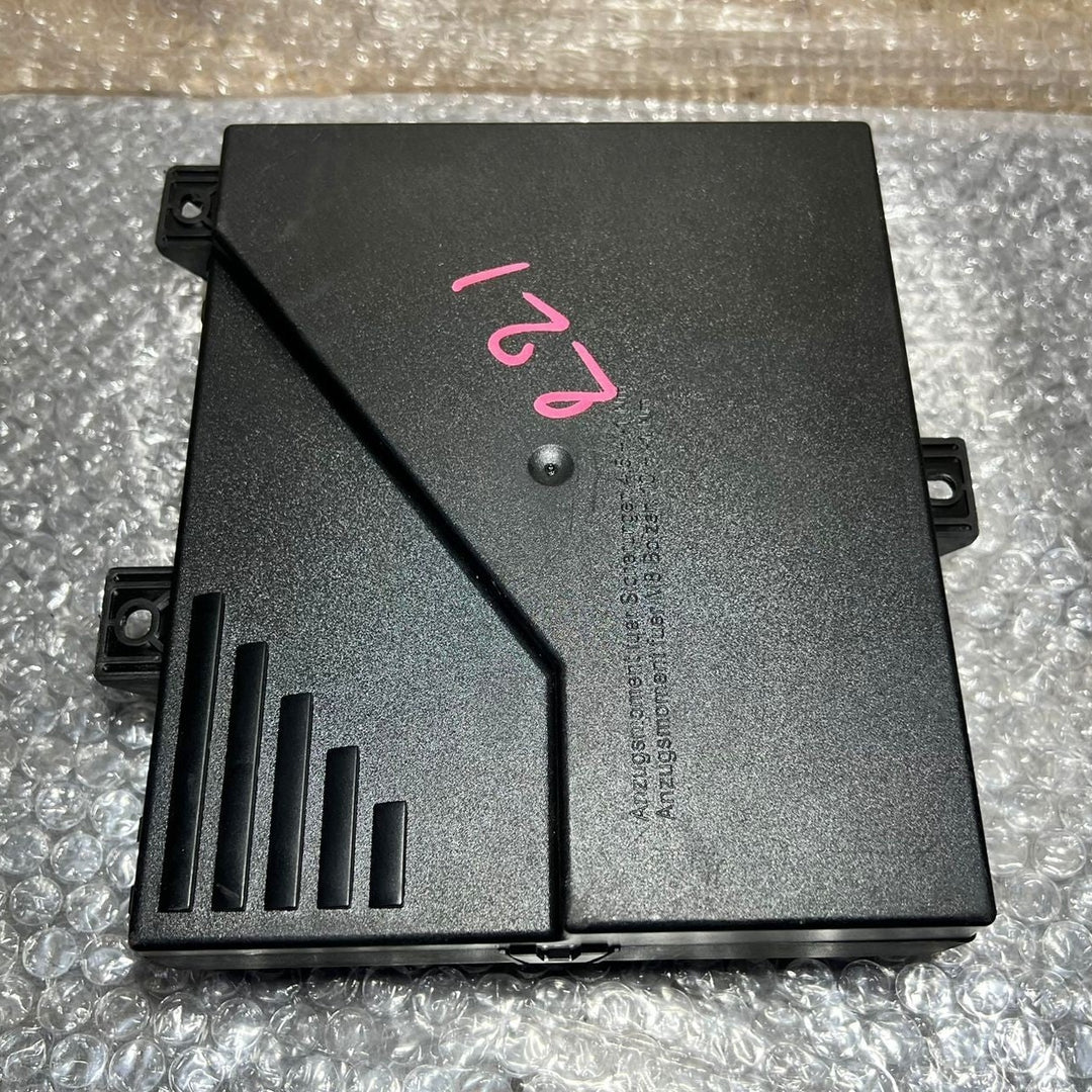 07-13 Mercedes W221 S550 CL63 AMG Electric Power Supply Control Fuse Box Module