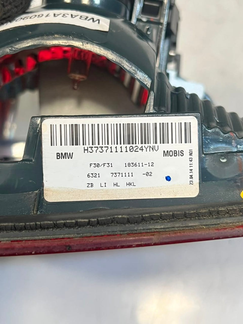 2012-2015 BMW 320i 3 Series F30 328I Left Inner REAR Tail Light 7371111 OEM