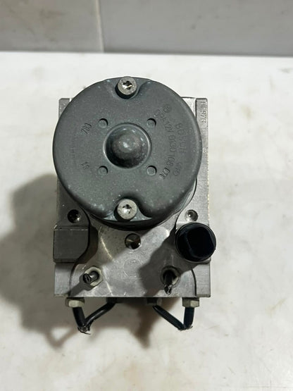 2006-2008 BMW 7 Series 750i and 750Li E65 E66 ABS Pump Module 6771233 OEM