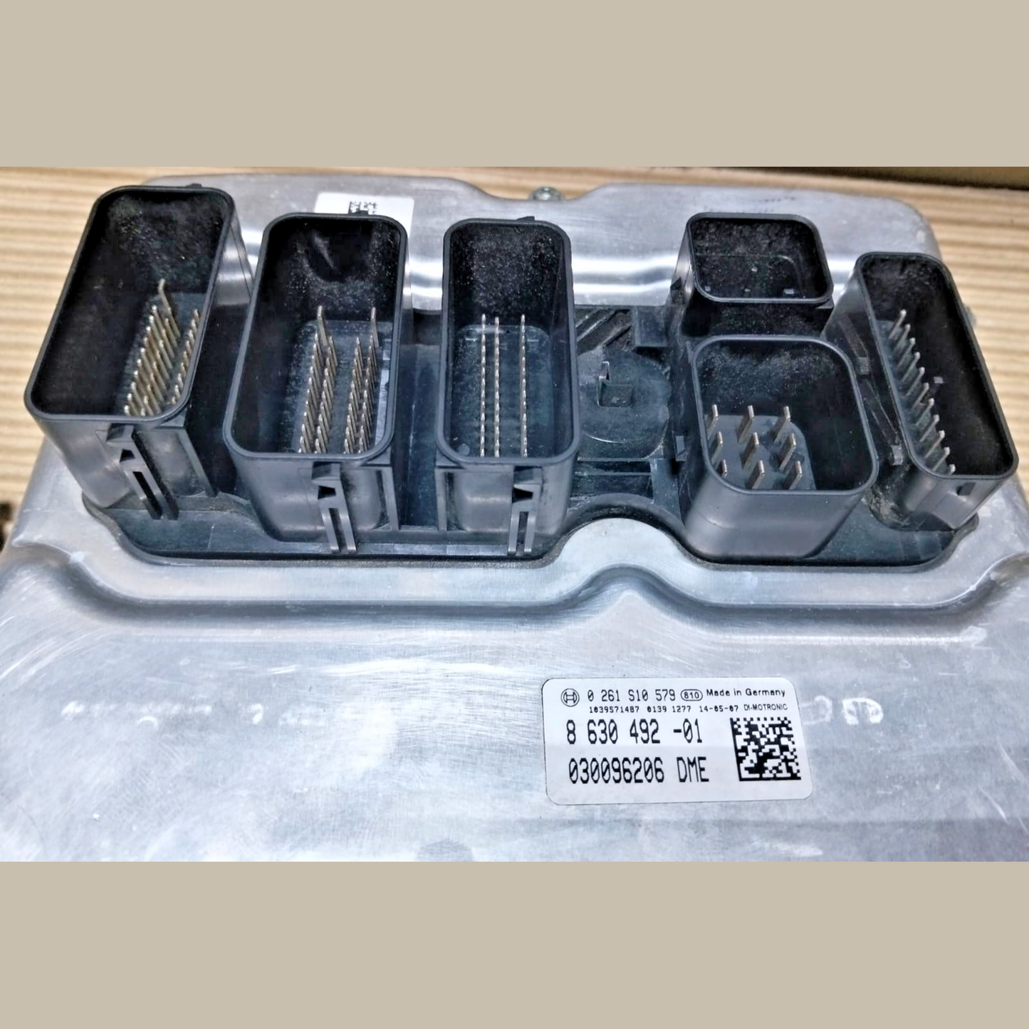 BMW M5 M6 S63B44B 2012-16 ENGINE ECU CONTROL UNIT F06 F12 F10 8630492