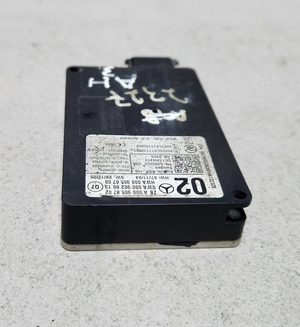 2015-2019 Mercedes-Benz C180 Radar Sensor Blind Spot Detection A0009058702 W212 
