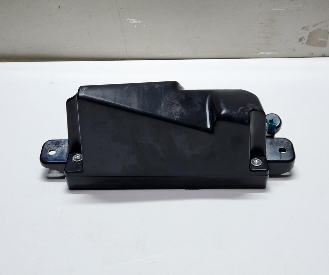 2014-2019 BMW X6 Rear Door Speaker 9354325 X6 and X6M F16 OEM