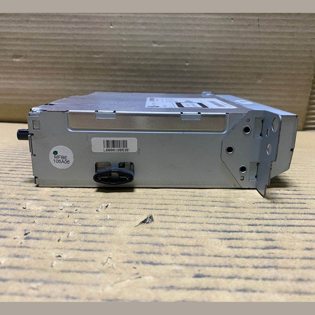 BMW Radio Cd Player Head Unit 9272002 F10 F11 and 6 Series F12