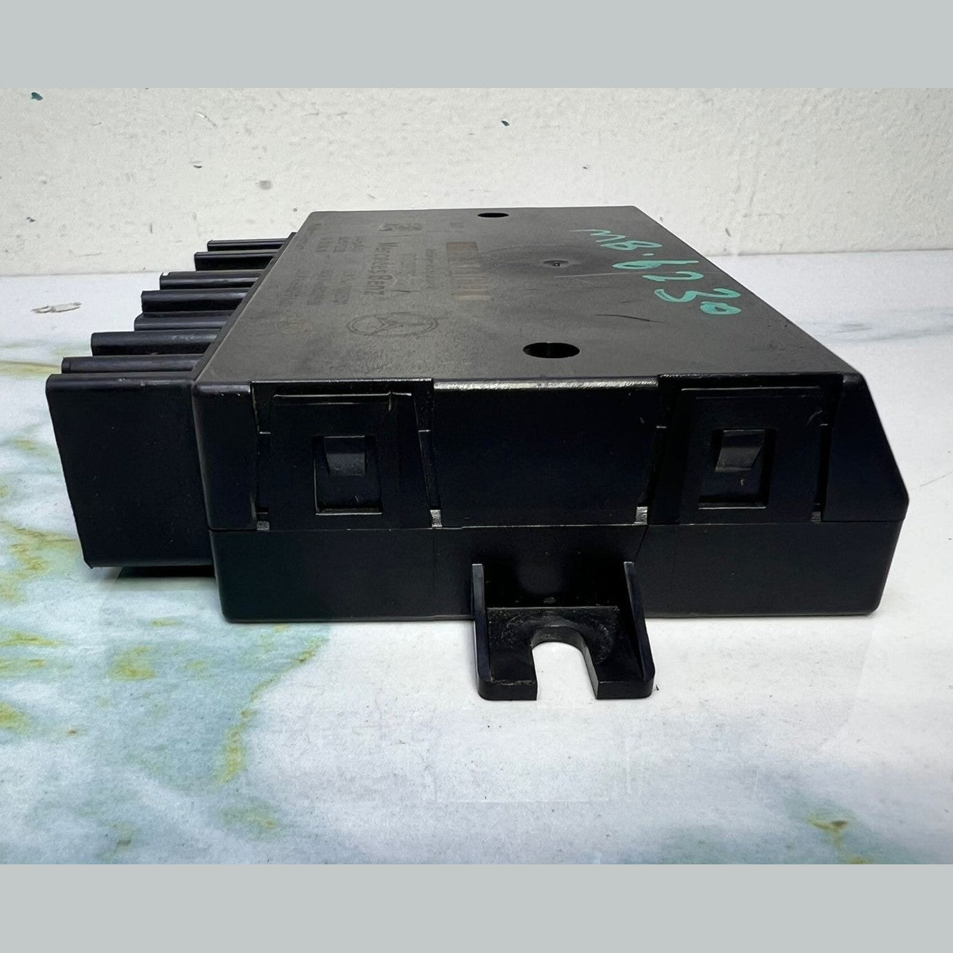 12-15 Mercedes ML350 Trailer Towing Control Module A2469005501 CLA C117, W166 ML