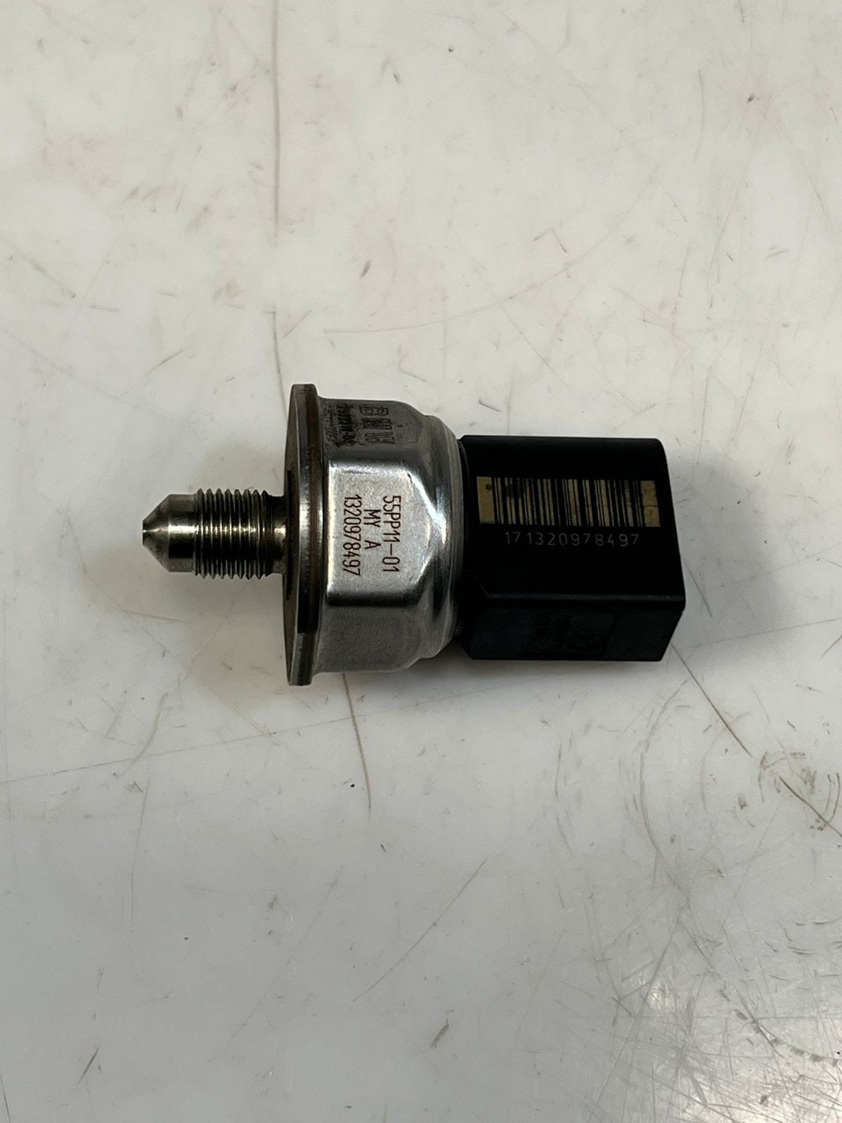 BMW 1 3 5 6 7 Series, X5, X6, Z4 Fuel Rail Pressure Sensor 7537319 OEM