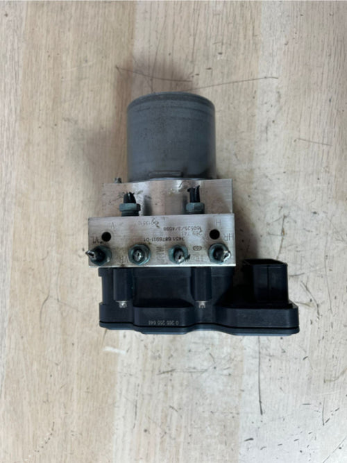 BMW 520d F11 Touring ABS ESP System Block Hydraulic Block Control Unit 6881305