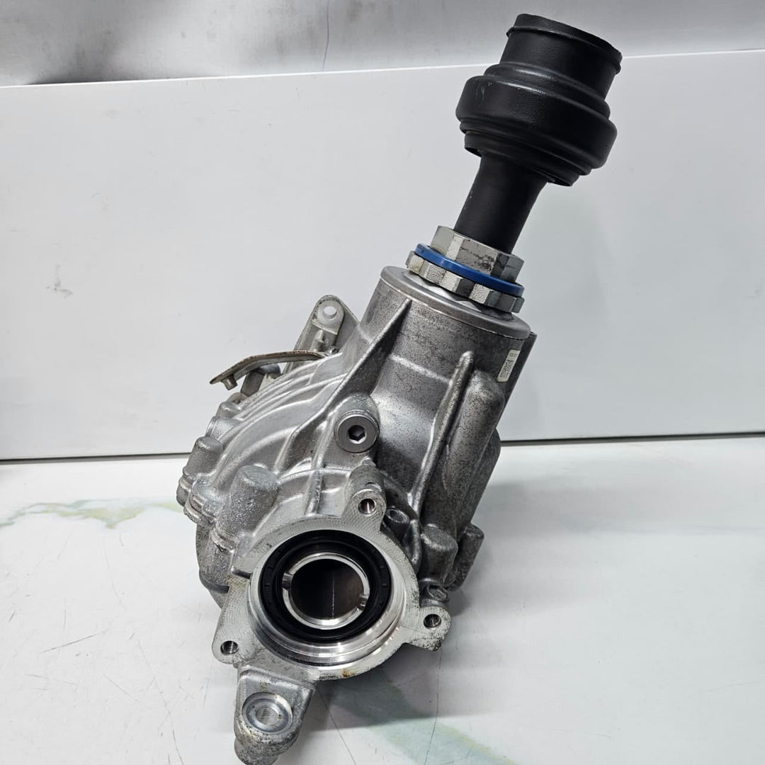 2017-2024 Mini Cooper Countryman M135i Transfer Case 7934642