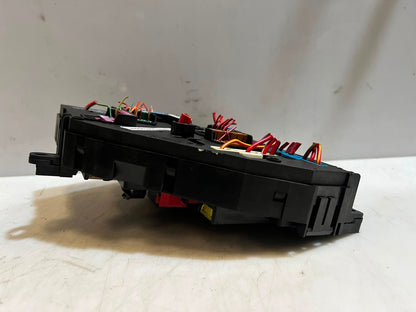 2011-2016 BMW 550i F10 F11 F18 F12 F13 F01 F02 Power Distribution Box 9210857