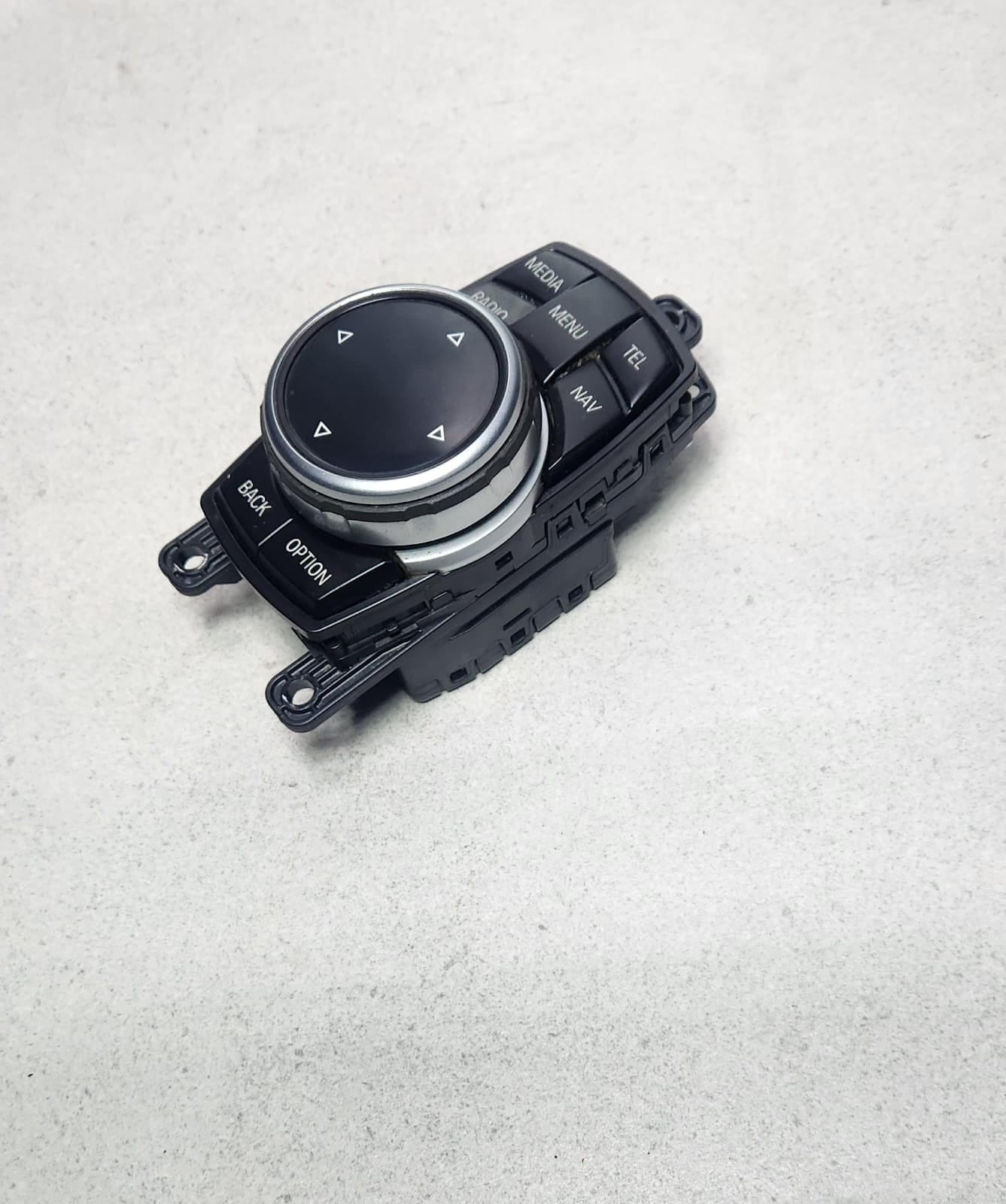 2014-2015 BMW 328i Idrive Controller 9332285 F10 F15 F20 F21 F30 F31 F80 M5 